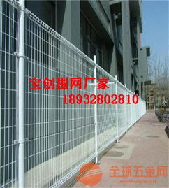 金屬絲護(hù)欄網(wǎng) 產(chǎn)品解析、規(guī)格選擇與廣泛應(yīng)用